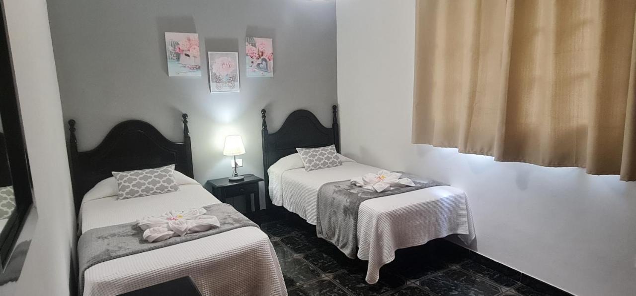 Escuela Apartment *
